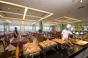 Jomtien Palm Beach Hotel And Resort