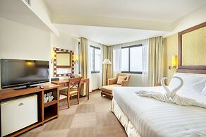 Jomtien Palm Beach Hotel And Resort