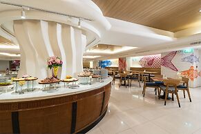 Jomtien Palm Beach Hotel And Resort