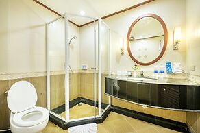 Jomtien Palm Beach Hotel And Resort