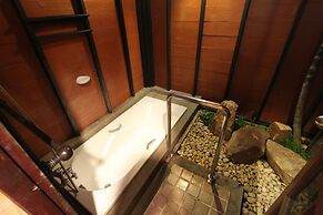 Sunset Park Resort and Spa