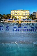 Windsong on the Reef