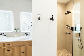 Windsong on the Reef