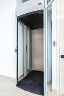 Windsong on the Reef