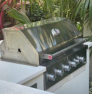 Windsong on the Reef