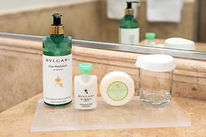 Windsong on the Reef