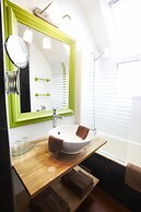 Carnac Lodge Hotel & Spa