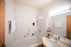 Green Luxury Hotel Pfösl