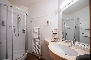 Green Luxury Hotel Pfösl