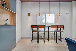 Holiday Inn Express Suites Van Buren-Ft Smith Area by IHG