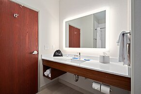 Holiday Inn Express Suites Van Buren-Ft Smith Area by IHG