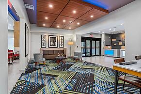 Holiday Inn Express Suites Van Buren-Ft Smith Area by IHG