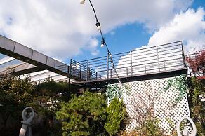 Yeoksam Artnouveau City Hotel and Residence