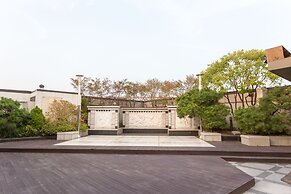 Yeoksam Artnouveau City Hotel and Residence