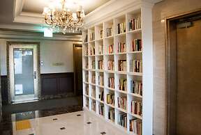 Yeoksam Artnouveau City Hotel and Residence