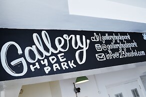 Gallery Hyde Park Hostel