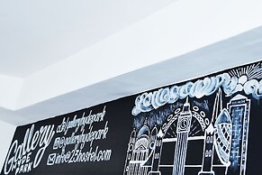 Gallery Hyde Park Hostel