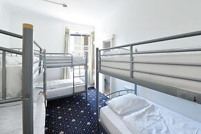 Gallery Hyde Park Hostel