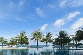 Holiday Inn Resort Kandooma Maldives - Kids Stay & Eat Free and DIVE F