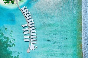 Holiday Inn Resort Kandooma Maldives - Kids Stay & Eat Free and DIVE F