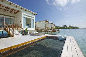 Holiday Inn Resort Kandooma Maldives - Kids Stay & Eat Free and DIVE F