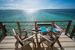 Holiday Inn Resort Kandooma Maldives - Kids Stay & Eat Free and DIVE F