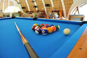 Holiday Inn Resort Kandooma Maldives - Kids Stay & Eat Free and DIVE F