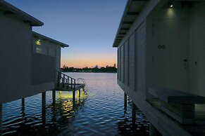 Holiday Inn Resort Kandooma Maldives - Kids Stay & Eat Free and DIVE F