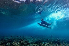 Holiday Inn Resort Kandooma Maldives - Kids Stay & Eat Free and DIVE F