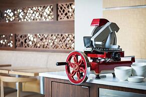 AC Hotel by Marriott National Harbor Washington, D.C. Area