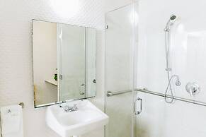 Riviere South Beach Hotel