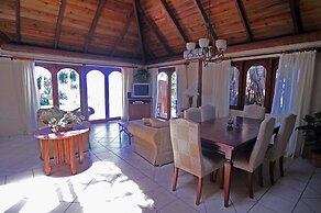 Hideaway Island Resort