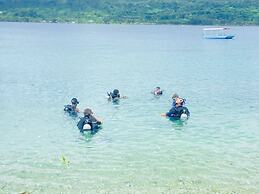 Hideaway Island Resort