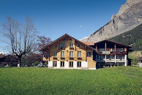 Hotel Alpina