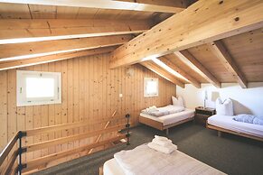 Hotel Alpina