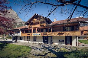 Hotel Alpina