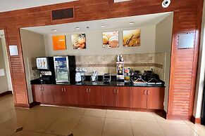 Comfort Suites Augusta Riverwatch