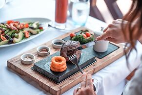 The Cove Rotana Resort