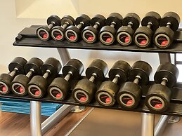 Renaissance Paris Arc de Triomphe Hotel