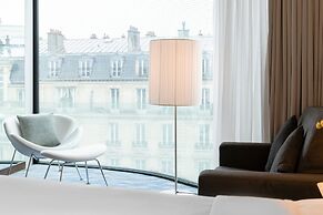 Renaissance Paris Arc de Triomphe Hotel