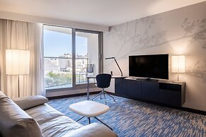 Renaissance Paris Arc de Triomphe Hotel