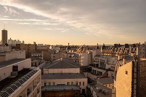 Renaissance Paris Arc de Triomphe Hotel