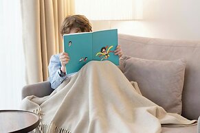 Renaissance Paris Arc de Triomphe Hotel