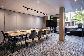 Renaissance Paris Arc de Triomphe Hotel