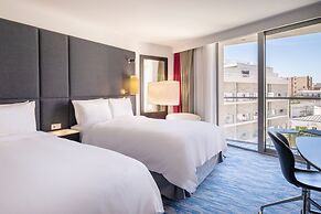 Renaissance Paris Arc de Triomphe Hotel