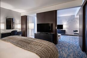 Renaissance Paris Arc de Triomphe Hotel