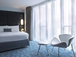 Renaissance Paris Arc de Triomphe Hotel