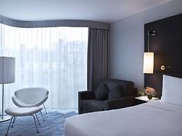 Renaissance Paris Arc de Triomphe Hotel