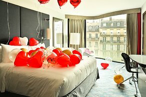 Renaissance Paris Arc de Triomphe Hotel