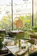 Renaissance Paris Arc de Triomphe Hotel